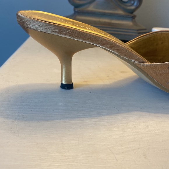 Gold Sequins shoes - Picture 4 of 5